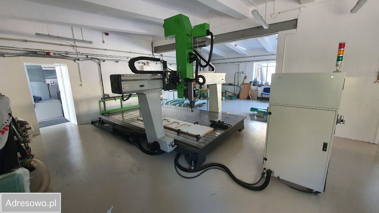 Hala/magazyn Korczyna. Zdjęcie 12