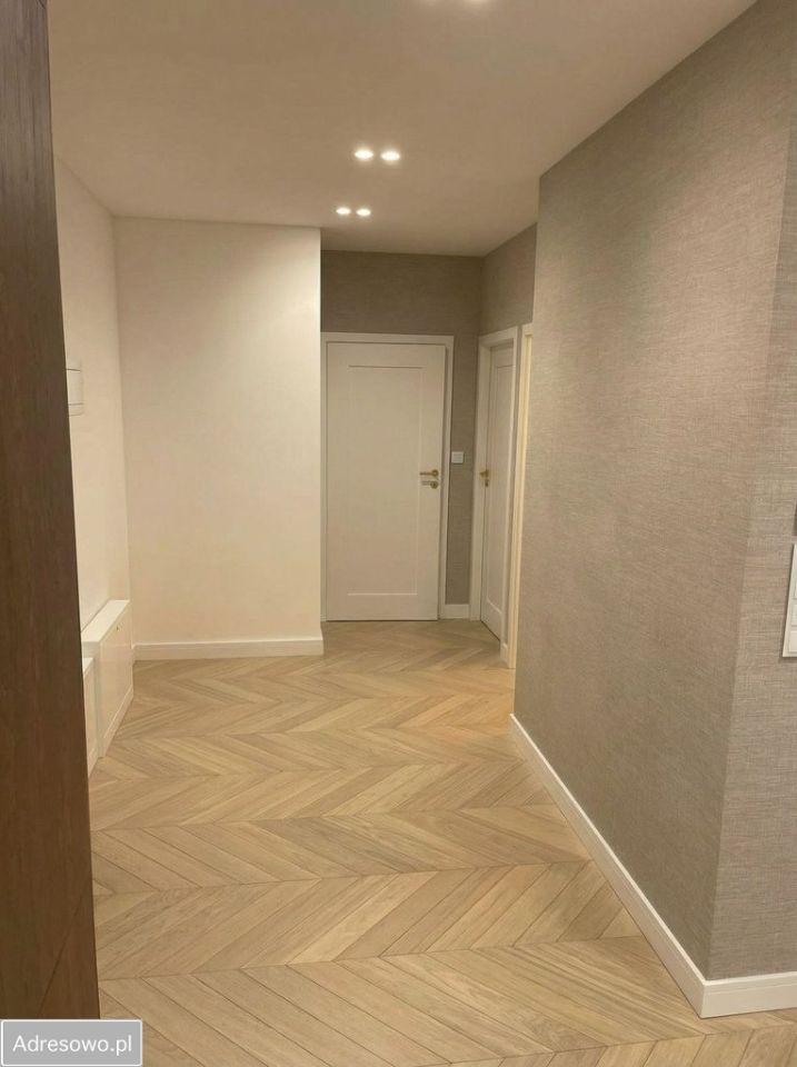 Mieszkanie 3-pokojowe Warszawa Wilanów, ul. Jerzego Holzera. Zdjęcie 10