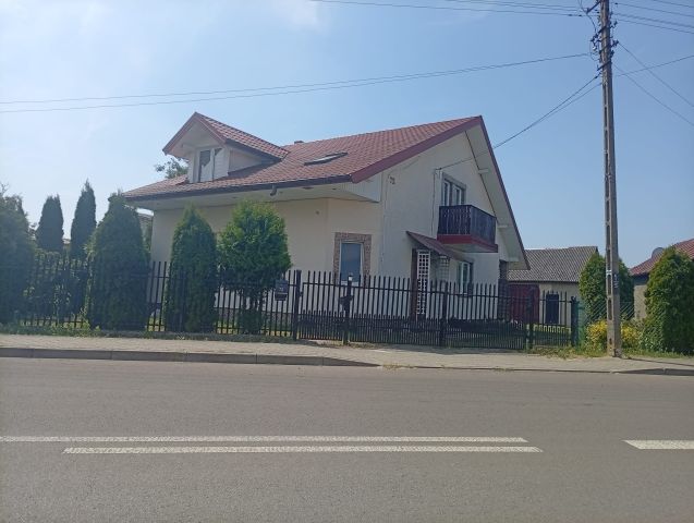 dom wolnostojący, 4 pokoje Adamów, ul. Kościelna. Zdjęcie 1