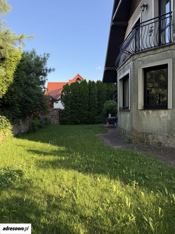 bliźniak, 4 pokoje Bibice, ul. Kwiaty Polne. Zdjęcie 2