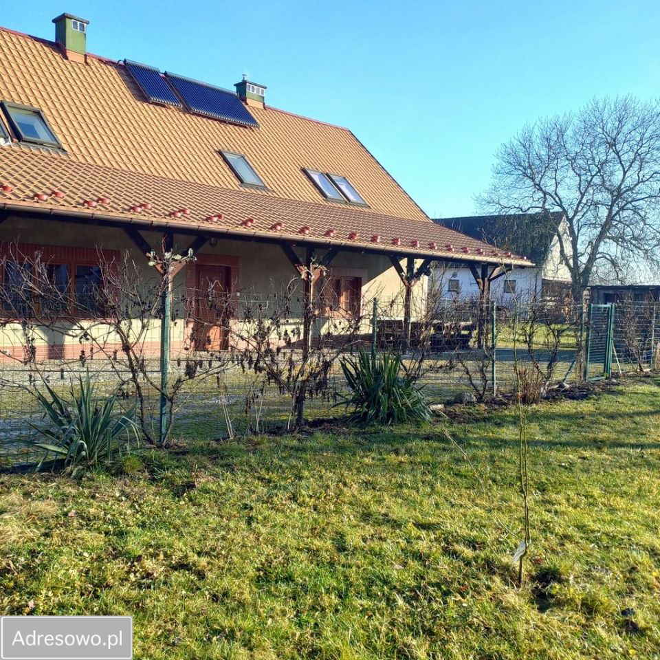 dom wolnostojący, 5 pokoi Obora, ul. Różana. Zdjęcie 2