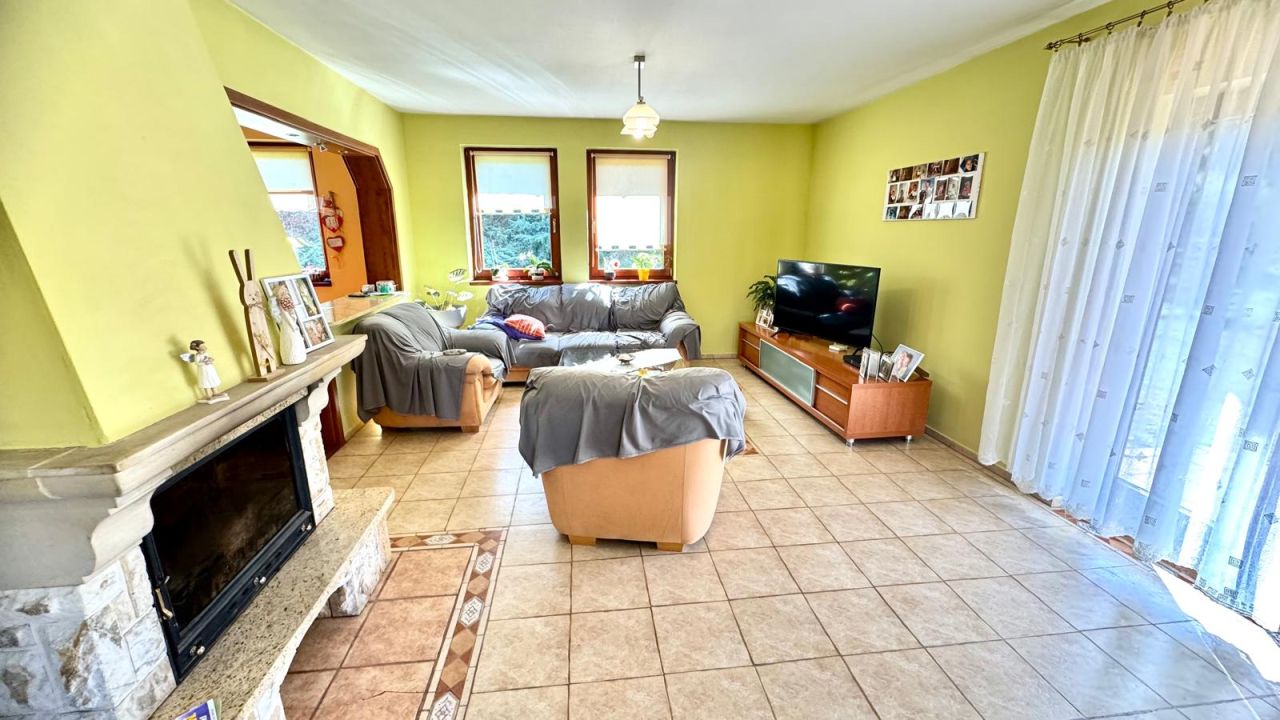 dom wolnostojący, 5 pokoi Wiśniowa. Zdjęcie 11