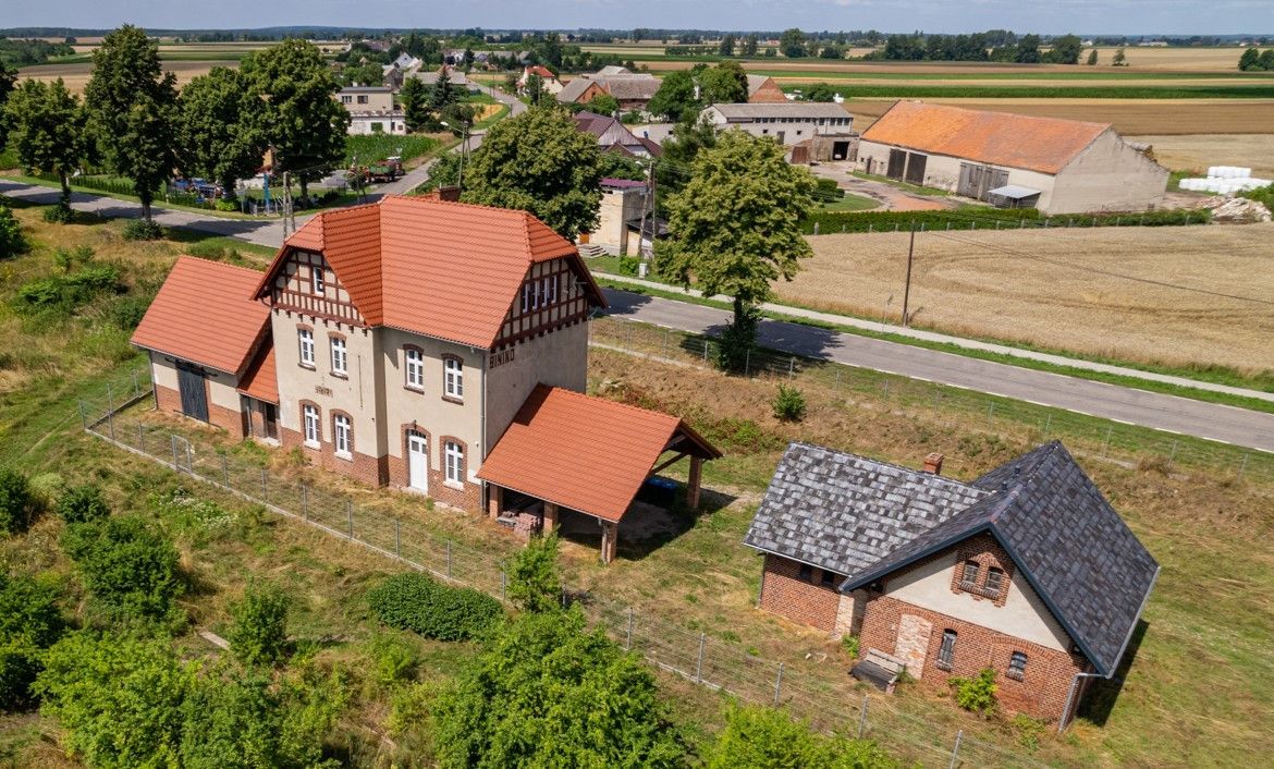 dom wolnostojący, 8 pokoi Binino