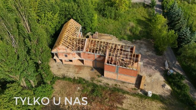 bliźniak, 5 pokoi Chyby. Zdjęcie 4