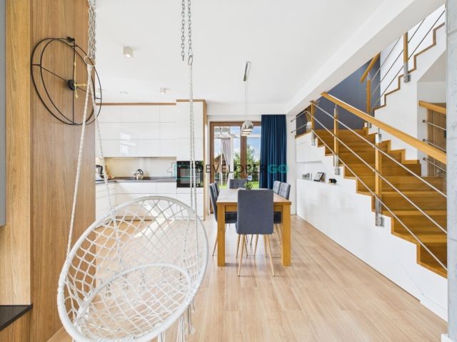 dom wolnostojący, 5 pokoi Zwierki. Zdjęcie 8