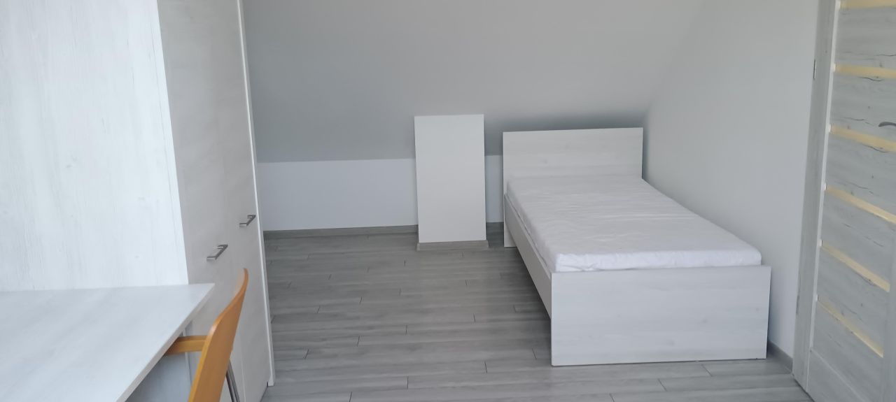 Mieszkanie 4-pokojowe Rzeszów Zalesie, ul. Henryka Wieniawskiego. Zdjęcie 5