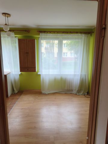 Mieszkanie 3-pokojowe Bełchatów, os. 1 Maja. Zdjęcie 3
