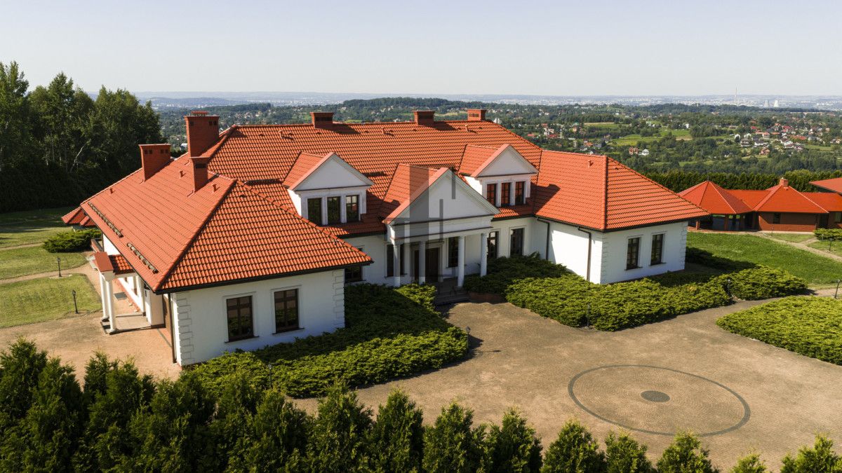 dom wolnostojący, 10 pokoi Ochojno, ul. Lwowska. Zdjęcie 12