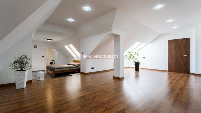 dom wolnostojący, 5 pokoi Skawica. Zdjęcie 29