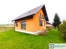 dom wolnostojący, 4 pokoje Strachocina