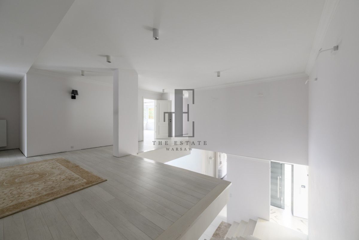 dom wolnostojący, 10 pokoi Famułki Brochowskie. Zdjęcie 21