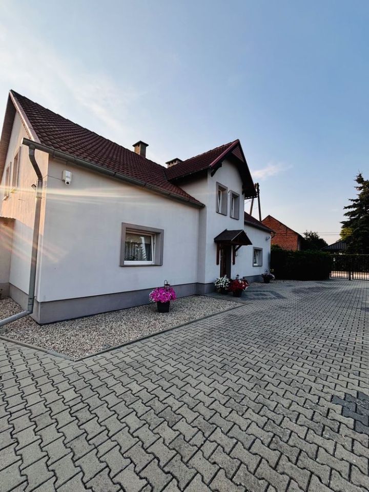 dom wolnostojący, 3 pokoje Kluczbork. Zdjęcie 1
