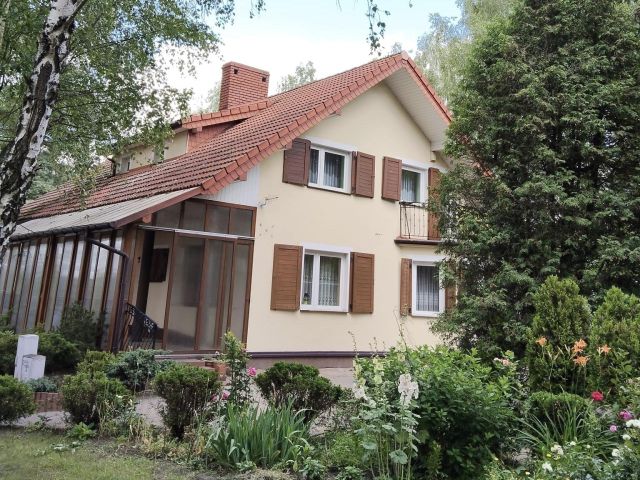 dom wolnostojący, 7 pokoi Srocko, ul. Częstochowska. Zdjęcie 1