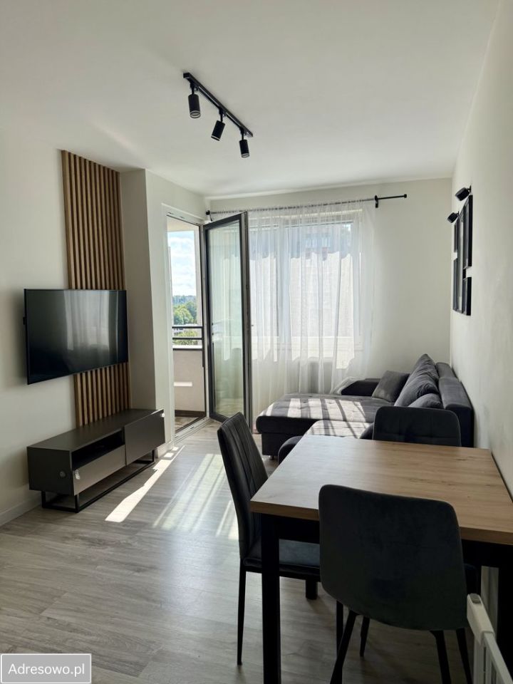 Mieszkanie 3-pokojowe Kraków Mistrzejowice, os. Piastów. Zdjęcie 2