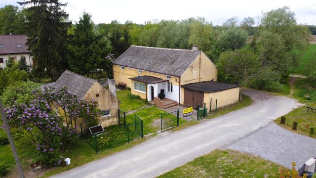 dom wolnostojący, 4 pokoje Mariampol. Zdjęcie 1