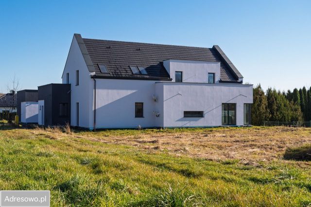 dom wolnostojący Pielgrzymowice, ul. Topolowa. Zdjęcie 1