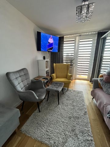 Mieszkanie 2-pokojowe Żółtańce, wojsławicka. Zdjęcie 1