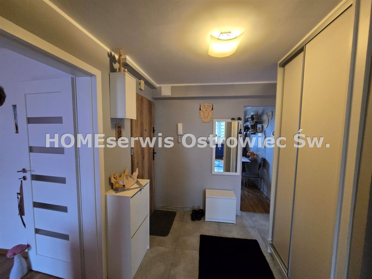 Mieszkanie 3-pokojowe Ostrowiec Świętokrzyski Centrum. Zdjęcie 2