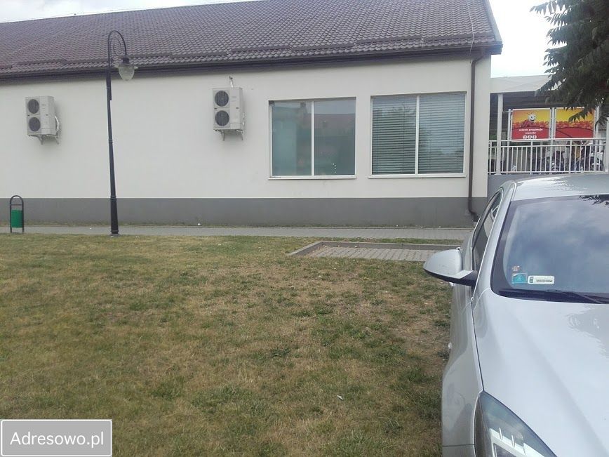 dom wolnostojący, 5 pokoi Ożarów, pl. Wolności. Zdjęcie 8