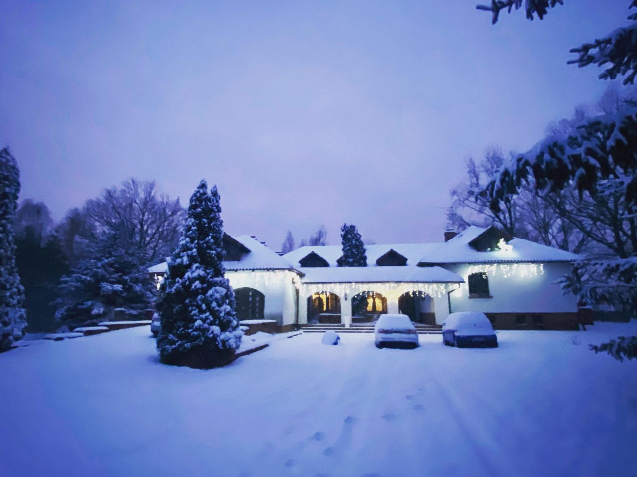 dworek, 11 pokoi Milanówek, ul. Kwiatowa. Zdjęcie 23