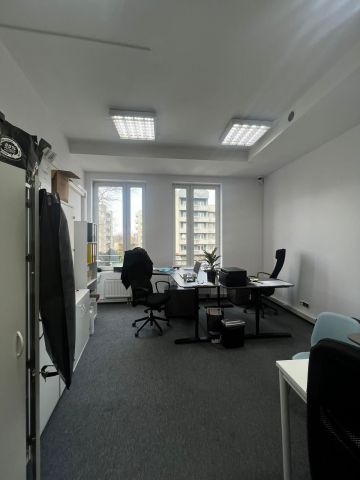 Biuro Wrocław Krzyki, al. Armii Krajowej. Zdjęcie 1