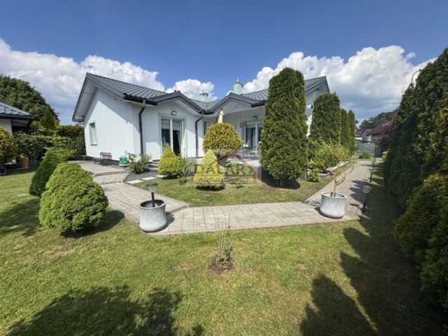 dom wolnostojący, 5 pokoi Góra Kalwaria. Zdjęcie 4