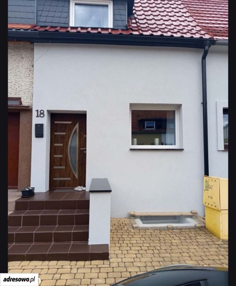 dom szeregowy, 4 pokoje Byczyna, ul. Sadowa. Zdjęcie 1
