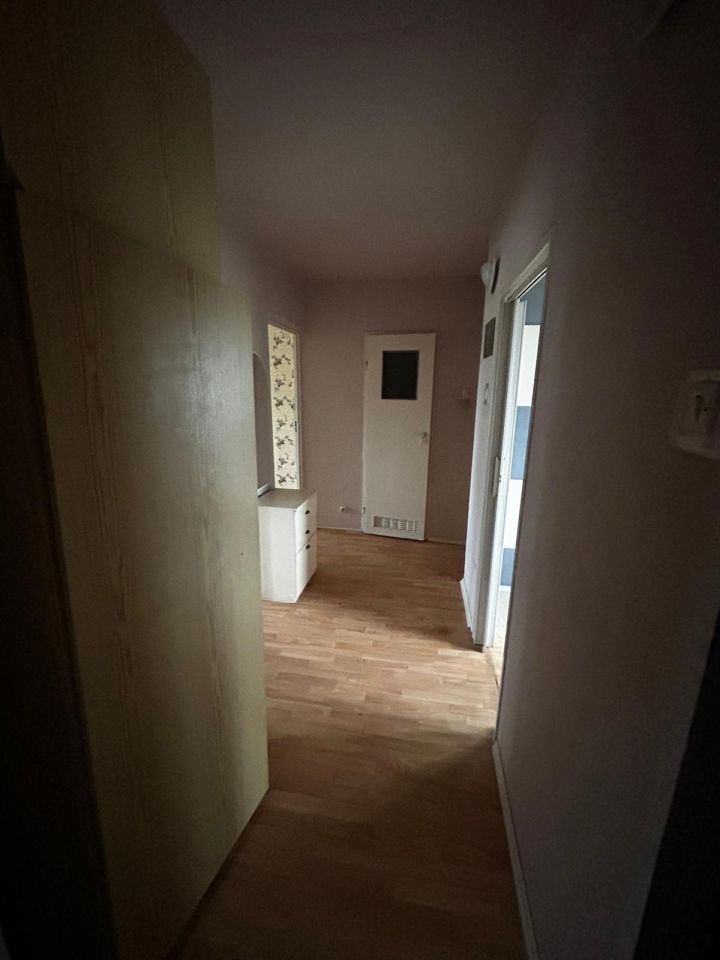 Mieszkanie 3-pokojowe Bełchatów, os. Budowlanych. Zdjęcie 5