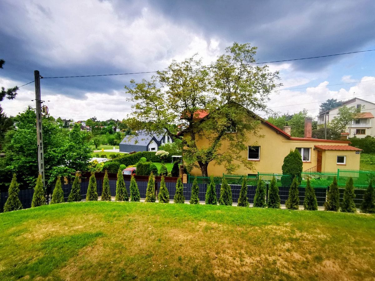 bliźniak, 5 pokoi Bosutów. Zdjęcie 5