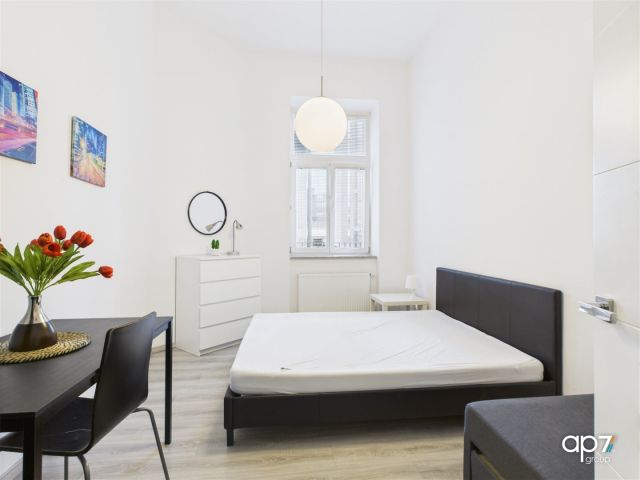 Mieszkanie 3-pokojowe Kraków Śródmieście, ul. marsz. Józefa Piłsudskiego. Zdjęcie 6