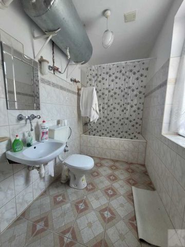 dom wolnostojący, 2 pokoje Horyniec-Zdrój. Zdjęcie 3