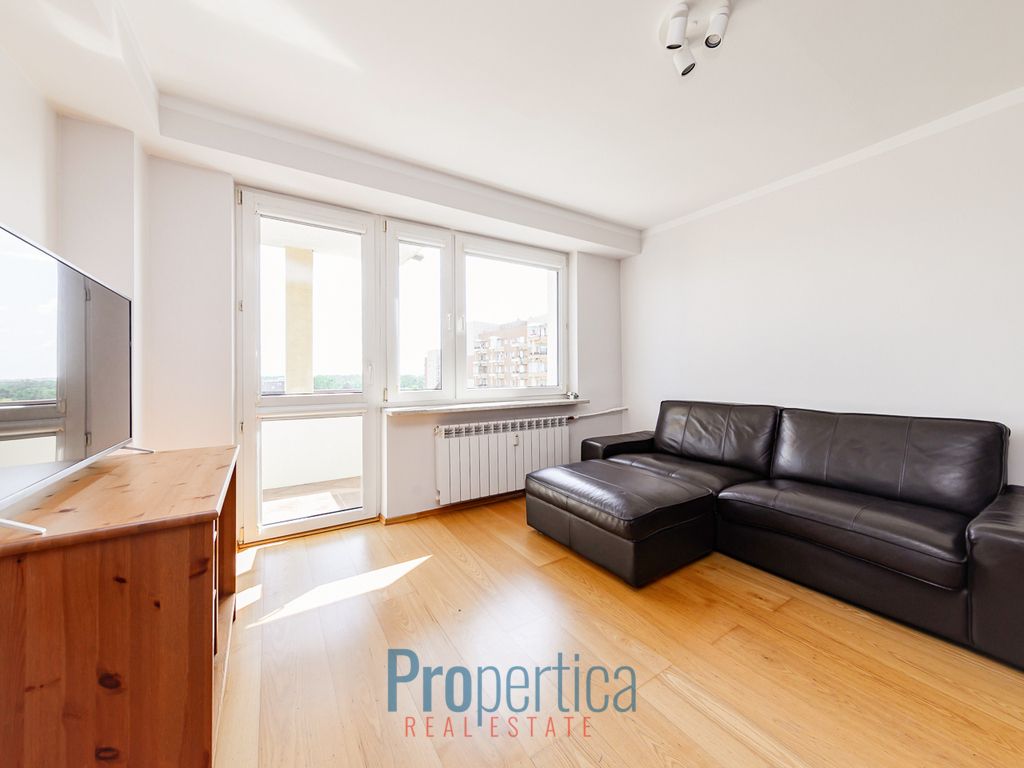 Mieszkanie 3-pokojowe Warszawa Gocław, ul. Stanisława Rogalskiego. Zdjęcie 2