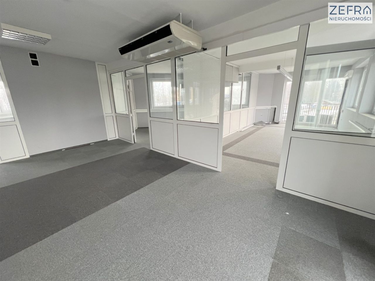 Biuro Kraków Prądnik Biały, ul. Henryka Pachońskiego. Zdjęcie 5