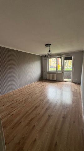 Mieszkanie 3-pokojowe Miechów, os. gen. Władysława Sikorskiego. Zdjęcie 1