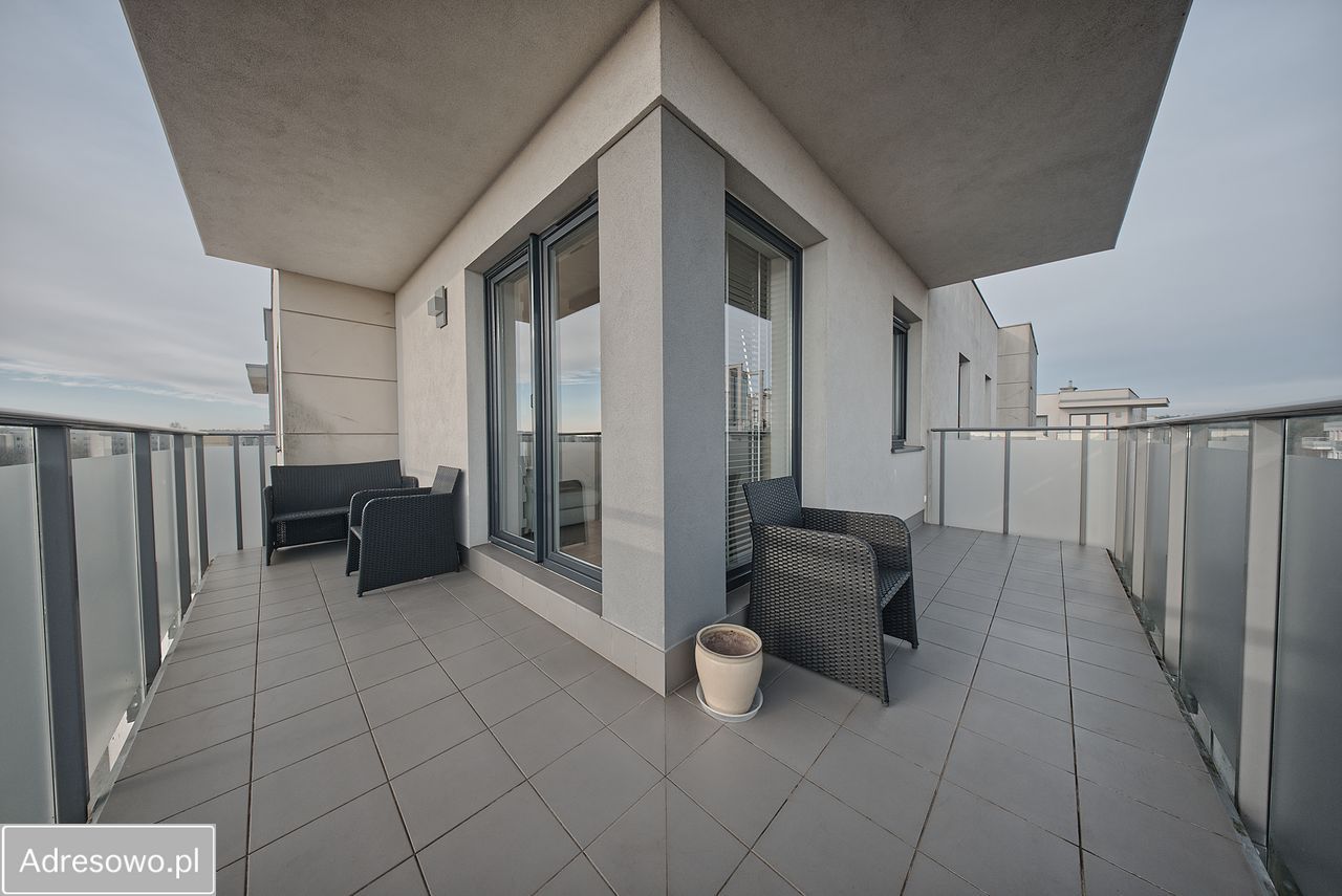 Mieszkanie 3-pokojowe Gdynia Mały Kack, ul. Strzelców. Zdjęcie 2