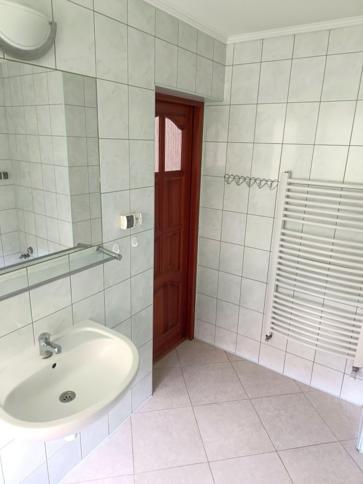 dom wolnostojący, 6 pokoi Rzeszów, ul. Władysława Warneńczyka. Zdjęcie 2