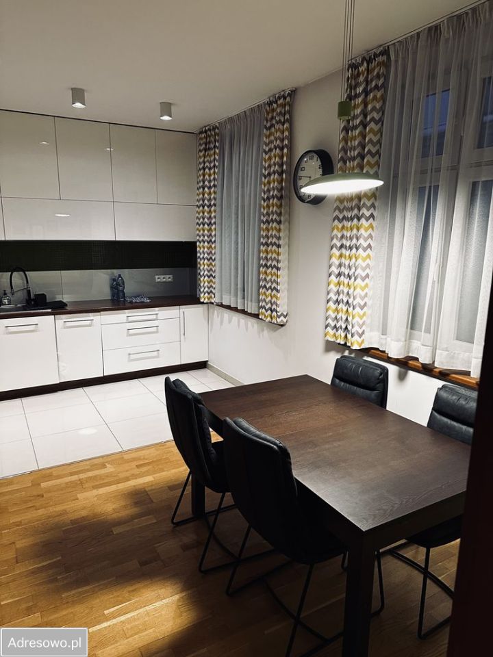 Mieszkanie 3-pokojowe Nowy Sącz, ul. Henryka Sienkiewicza. Zdjęcie 9