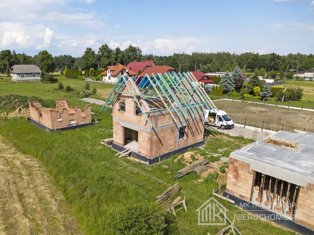 dom wolnostojący, 4 pokoje Kłaj. Zdjęcie 1