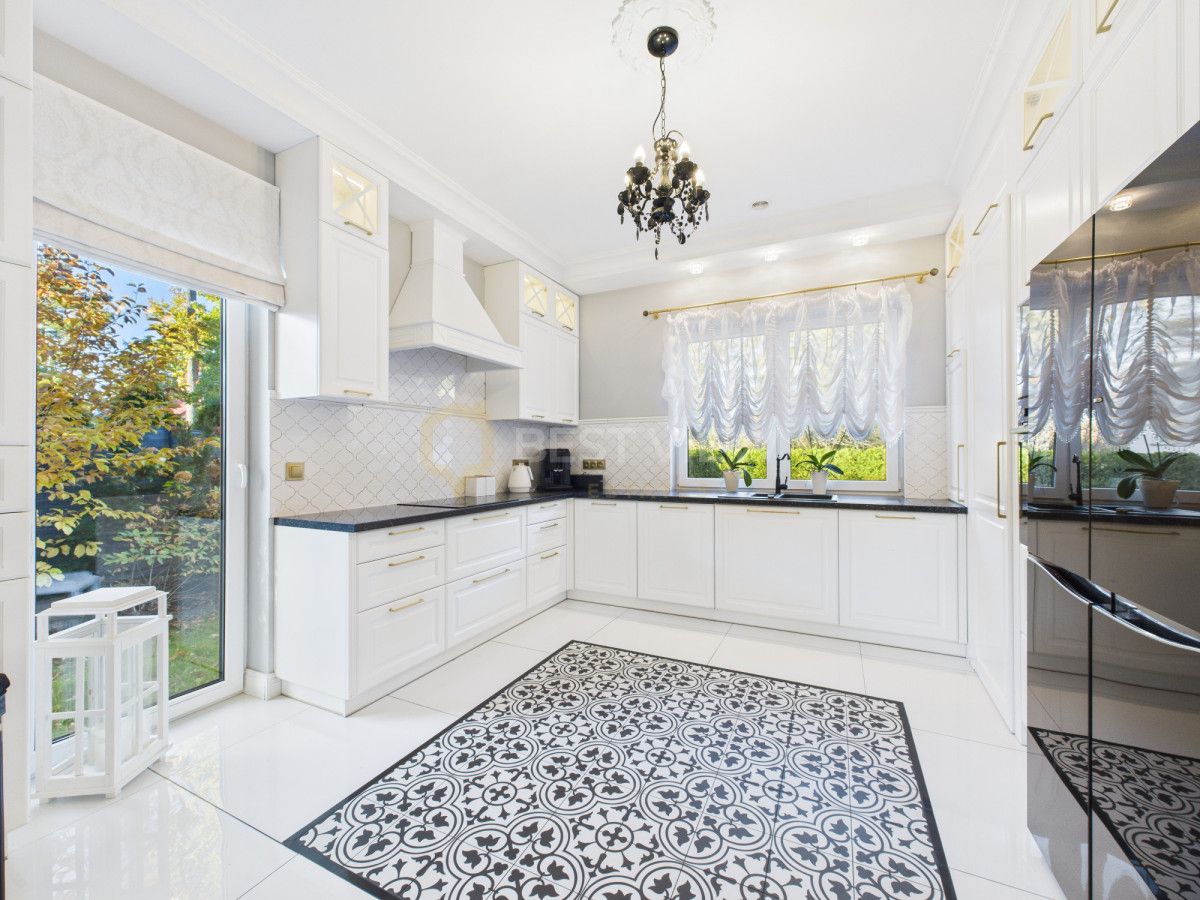 dom wolnostojący, 6 pokoi Marki, ul. Wenecka. Zdjęcie 3