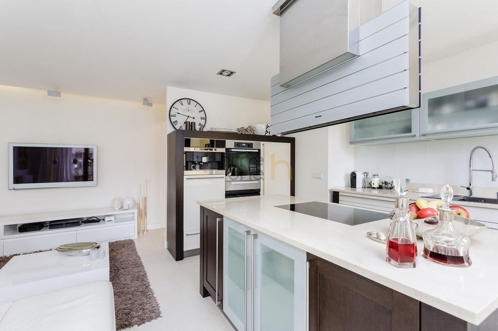 Mieszkanie 3-pokojowe Warszawa Śródmieście, ul. Sienna. Zdjęcie 5