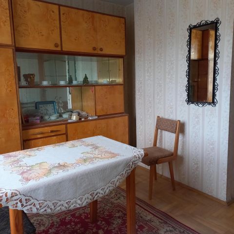 Pokój Kraków Nowa Huta, os. Józefa Strusia. Zdjęcie 1