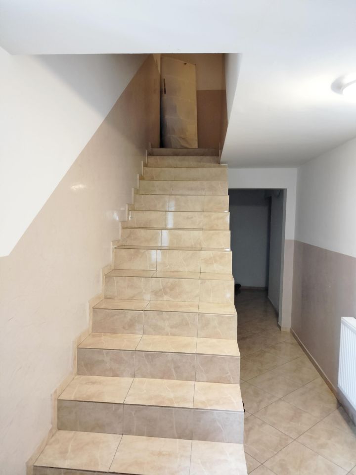 budynek wielorodzinny, 10 pokoi Żywiec, ul. Irysowa. Zdjęcie 8