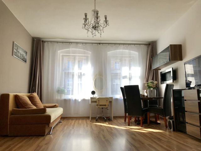 Mieszkanie 2-pokojowe Bytom Śródmieście, ul. Jagiellońska. Zdjęcie 1