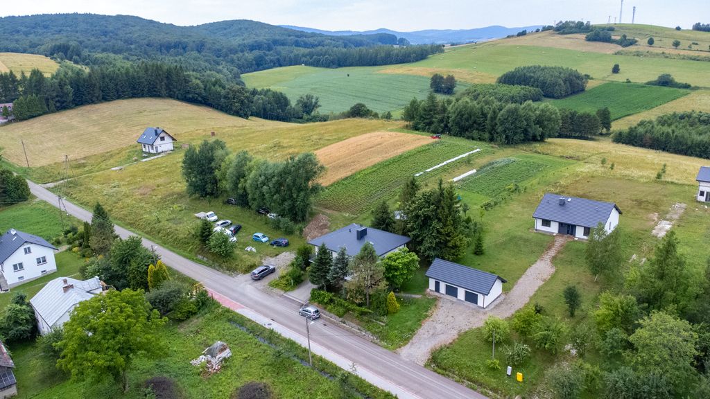 dom wolnostojący, 4 pokoje Besko, ul. Górska. Zdjęcie 21