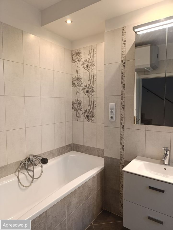 bliźniak, 5 pokoi Warszawa Grochów. Zdjęcie 3