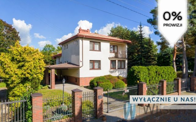 dom wolnostojący, 6 pokoi Łomianki. Zdjęcie 1