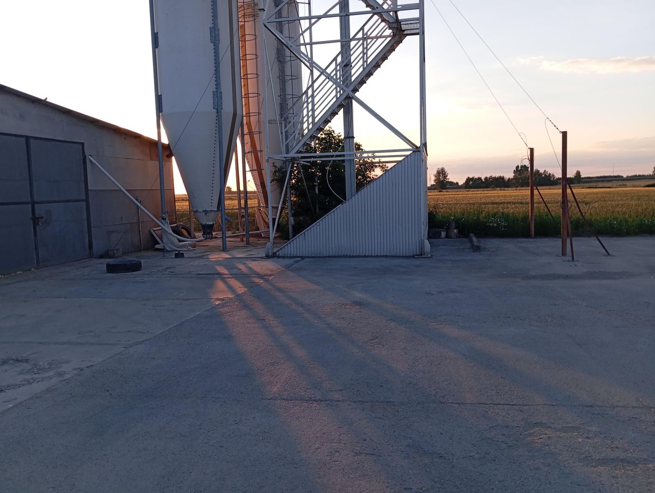 Nieruchomość komercyjna Osiecza Druga