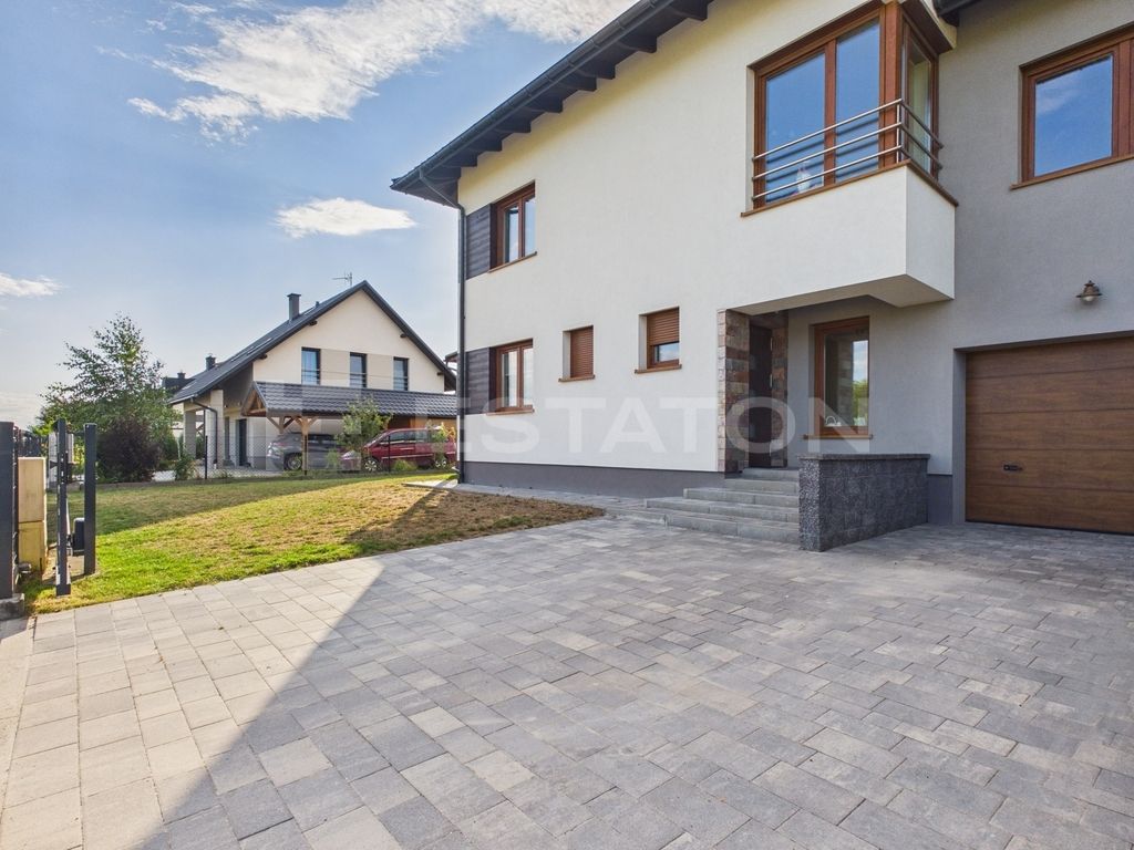 bliźniak, 5 pokoi Rzeszów Drabinianka, ul. kard. Karola Wojtyły. Zdjęcie 1