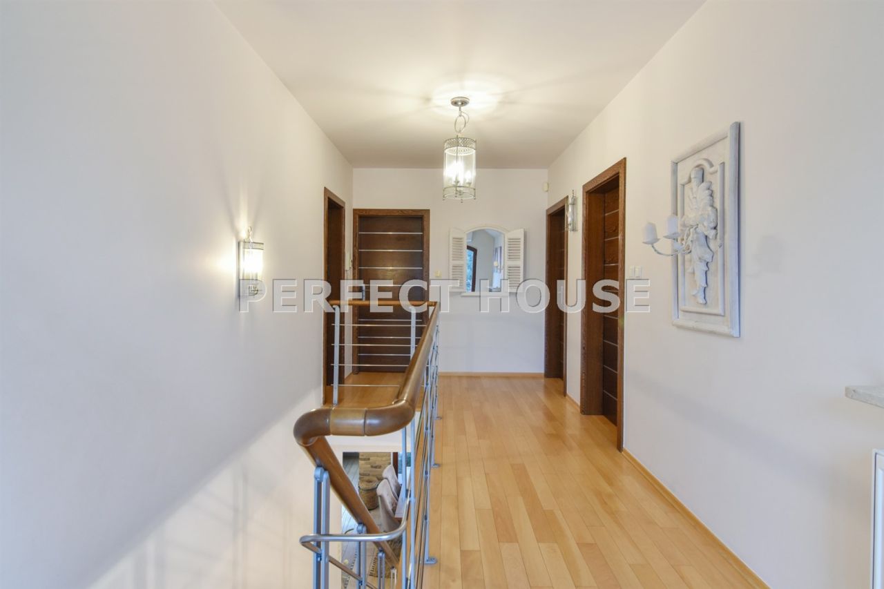 dom wolnostojący, 6 pokoi Swarzędz. Zdjęcie 12