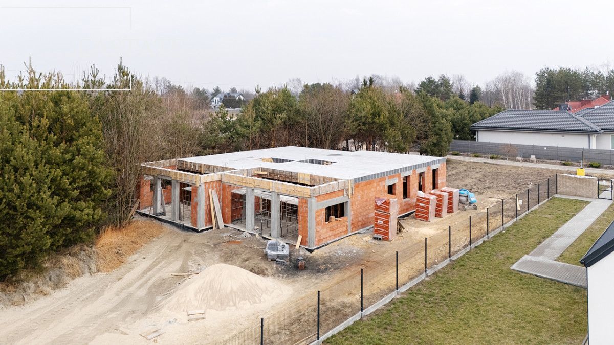 bliźniak, 5 pokoi Adamów. Zdjęcie 11